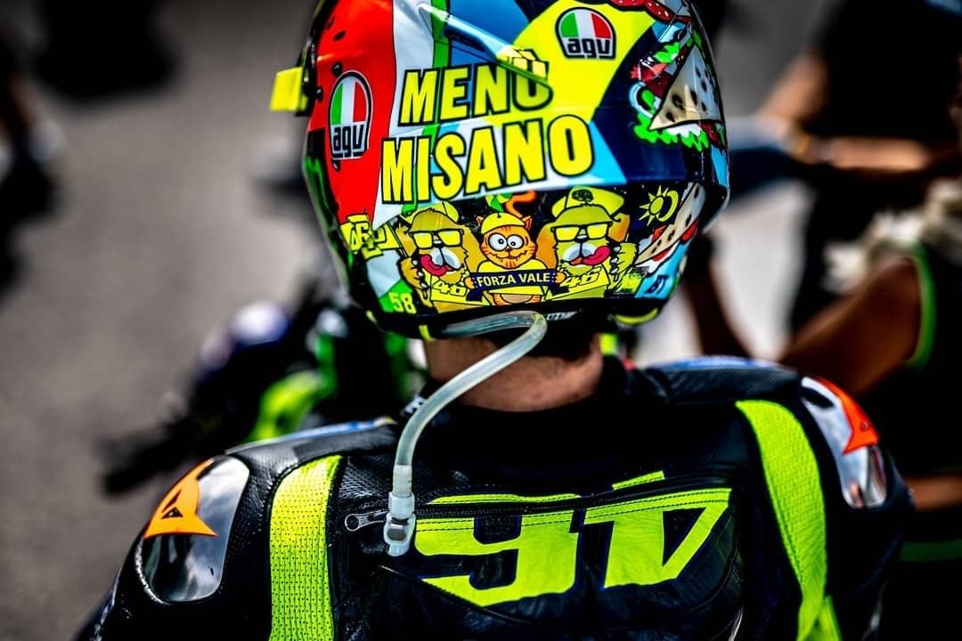 Helm Stil AGV Valentino-Rossi (VR46) – Menu Misano 2019