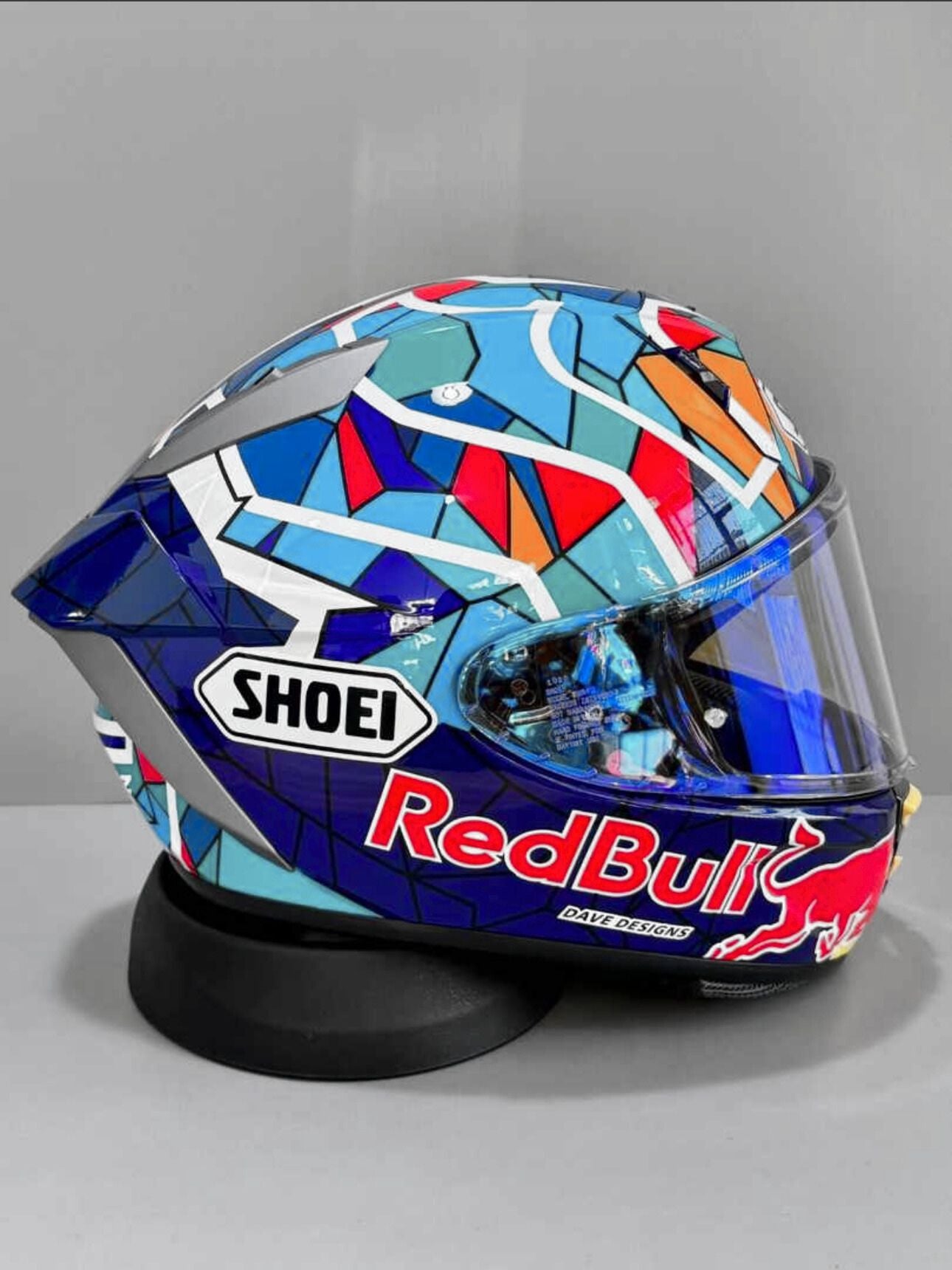 Casco stile SHOEI Redbull Marc Márquez GAUDI Edition