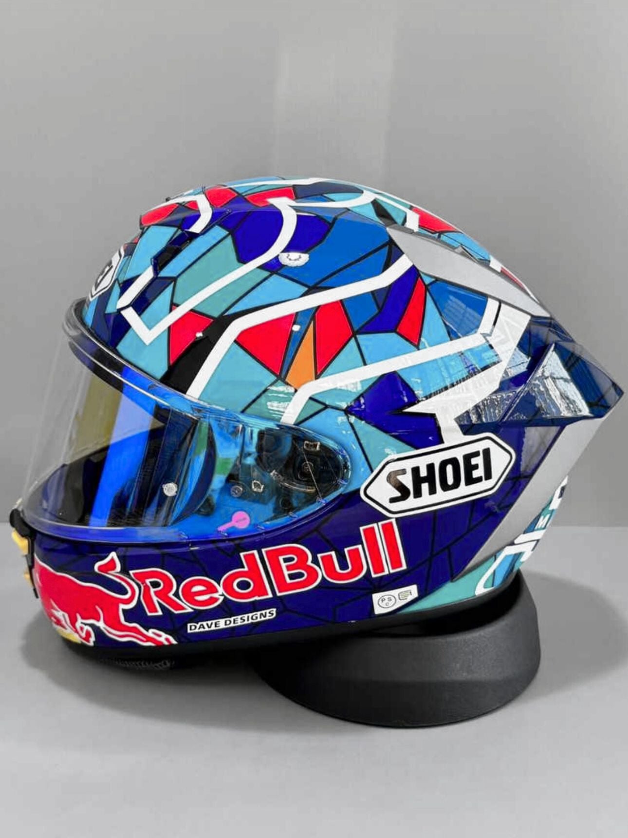 Helmet Style SHOEI Redbull Marc Márquez GAUDI Edition