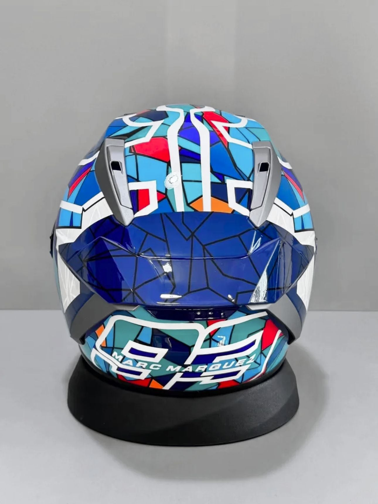 Helm Style SHOEI Redbull Marc Márquez GAUDI Edition 