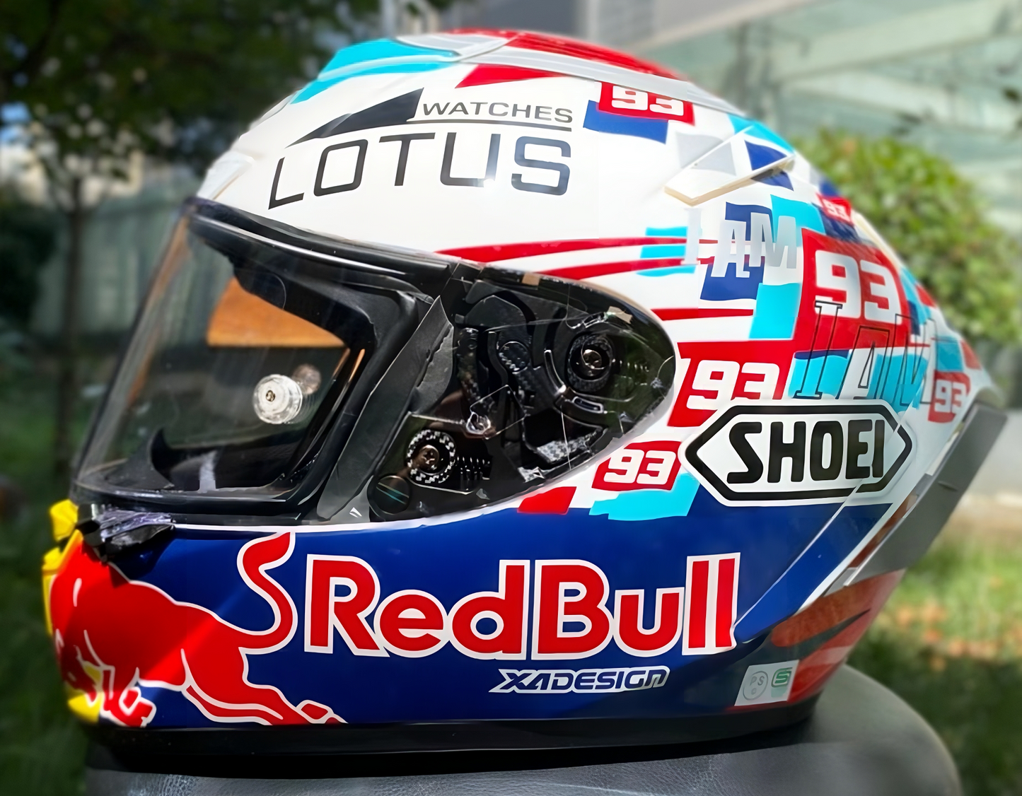 Casco Style SHOEI Redbull Marc Márquez LOTUS