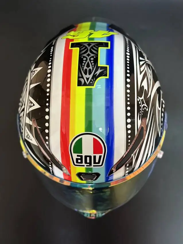 Helmet Style AGV Valentino Rossi (VR46) - World Title 2002